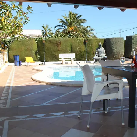 Dorany Βίλα El Albir